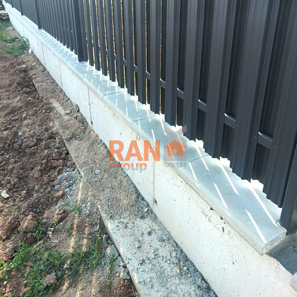 крышка для забора и фундамента плоская двуфасочная