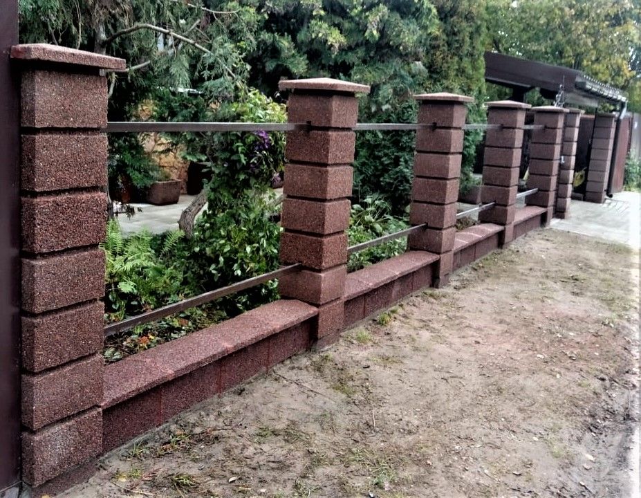 Каменные заборы